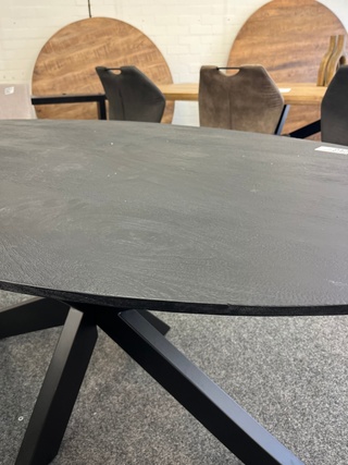 Eetkamertafel Mango Milaan 160cm, zwart